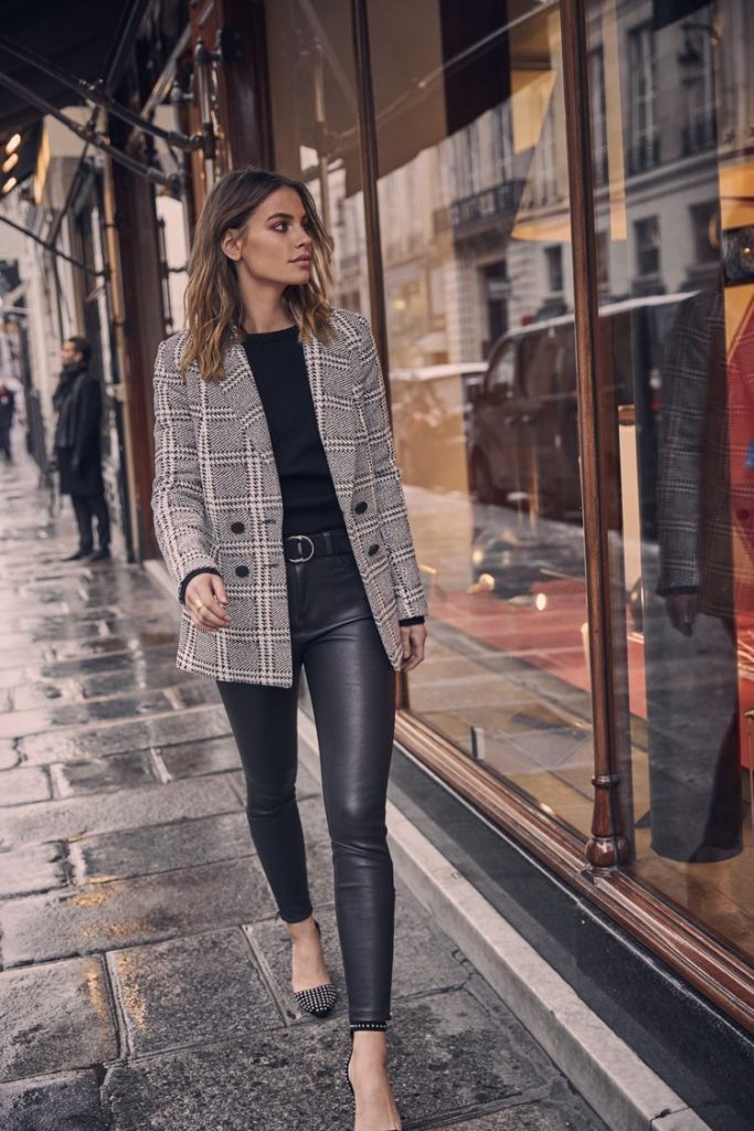 Grey Blazer with Black Leather Leggings Outfits (4 ideas & outfits)