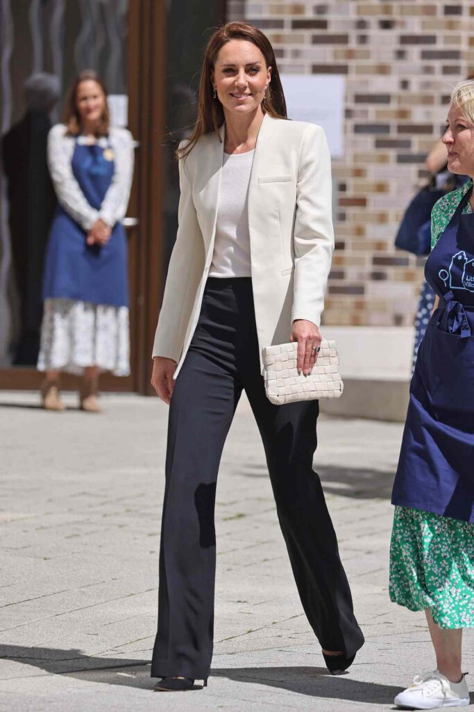 35 Classy Kate Middleton Outfits To Look Like Royalty